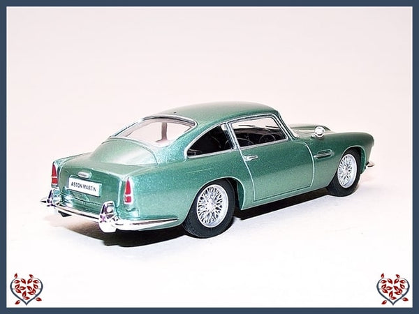 ASTON MARTIN DB4 | 1:43 Diecast Model Car