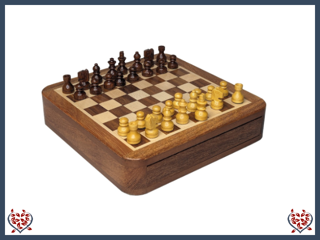 SQUARE MAGNETIC CHESS FOAMED TRAY INSIDE | Traditional Games