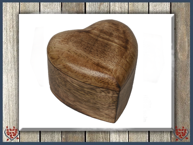 HEART SHAPE TRINKET BOX | Wooden Boxes & Bowls