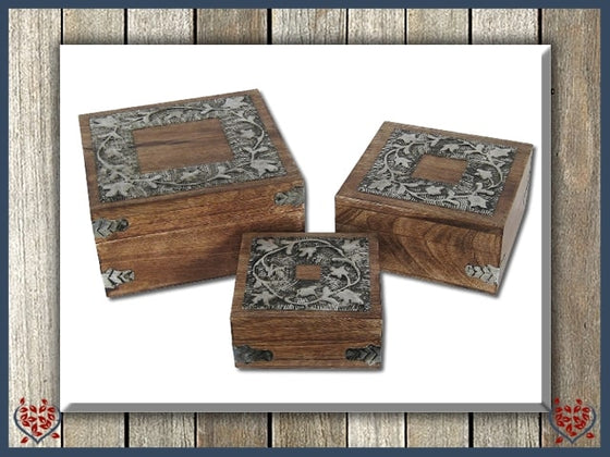 METAL FLOWER OVELAY - WOODEN BOX | Wooden Boxes & Bowls